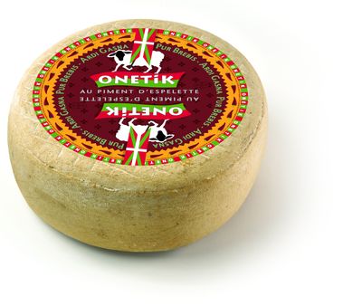 Tomme Brebis au Piment d’Espelette 4.4kg, vendu en gros par Auclair Négoce