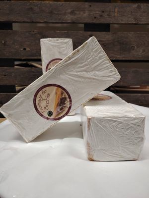 Tomme de Brebis Format Rectangle 3kg, vendu en gros par Auclair Négoce