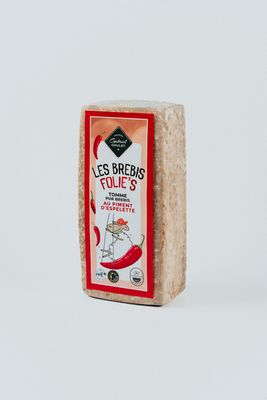 Brique Pur Brebis Piment d'espelette AOP 2kg, vendu en gros par Auclair Négoce