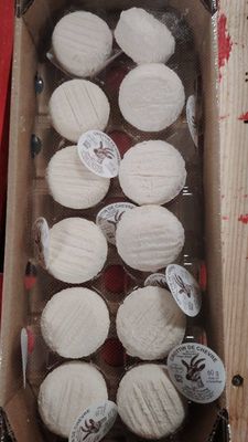 Crottin de chèvre 1/2 Sec 60g, vendu en gros par Auclair Négoce