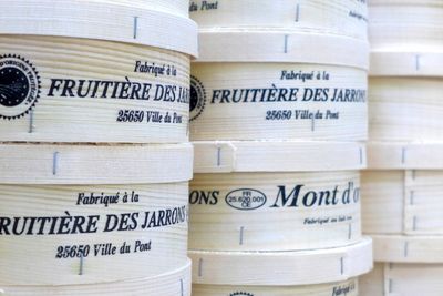 Mont D'or AOP Jarrons Mini 500g, vendu en gros par Auclair Négoce