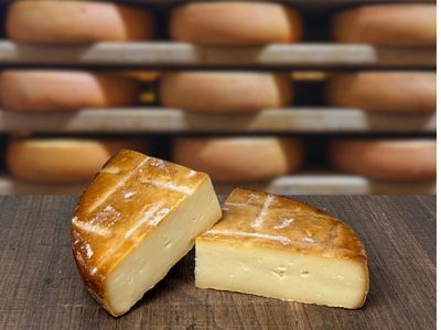 Tomiflette Fumé lait cru 800g, vendu en gros par Auclair Négoce